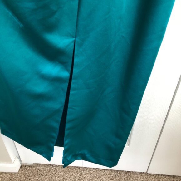 David's Bridal Teal V-Neck Sleeveless Satin Bridesmaid Dress Style #81047 - Picture 4 of 12